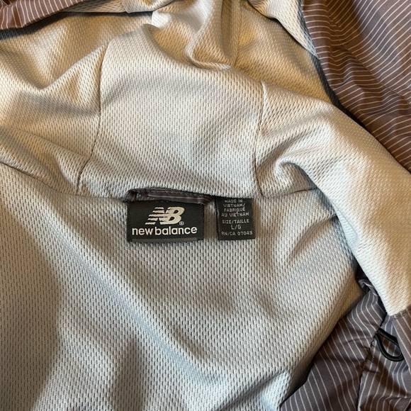 NEW BALANCE SPRING JACKET - Picture 5 of 5